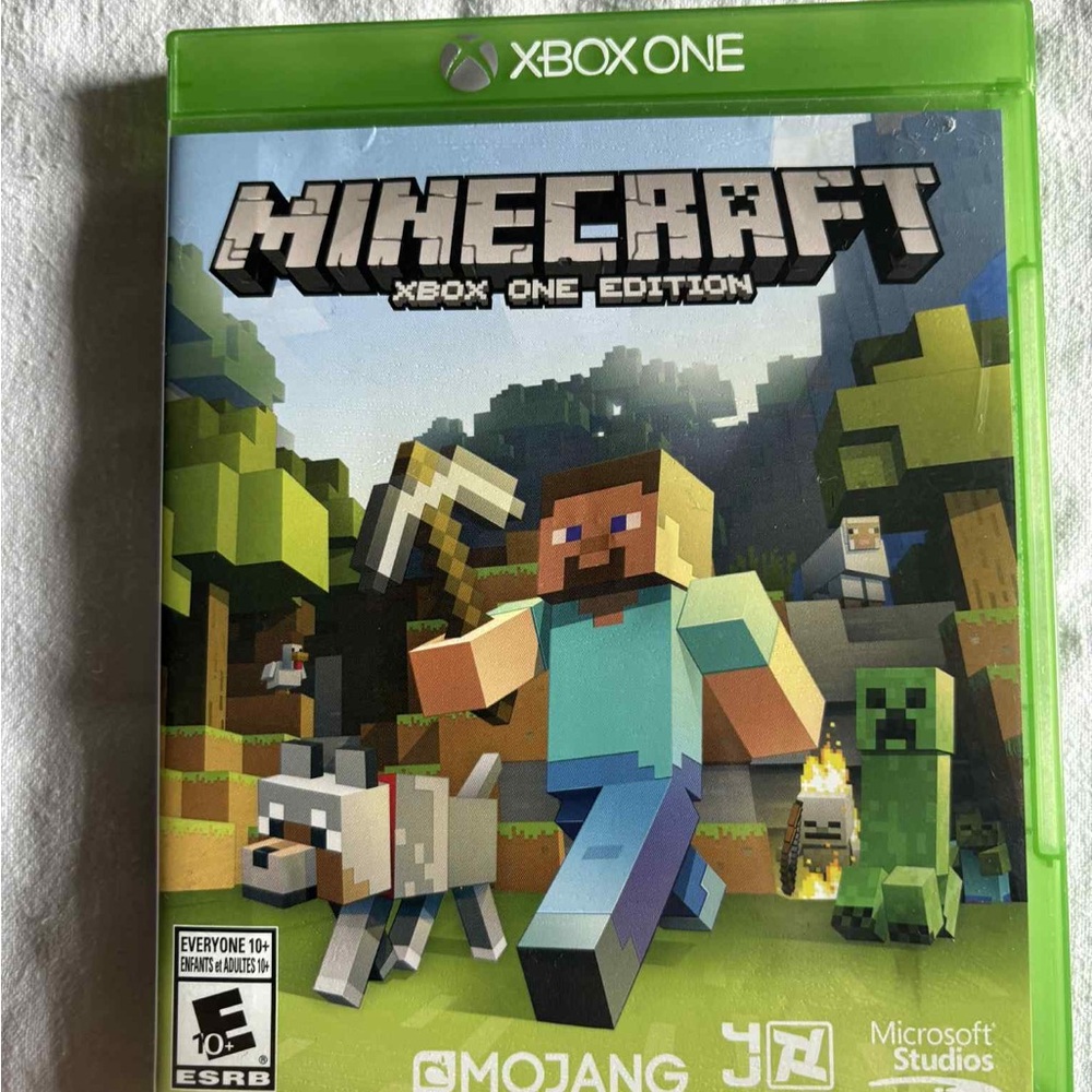 Microsoft Xbox One Minecraft Video Game Green